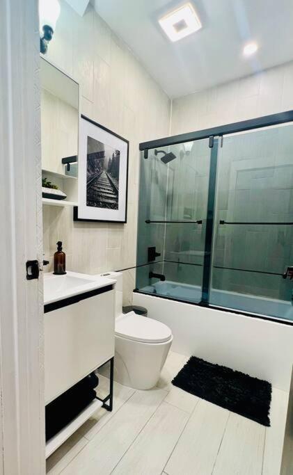 2 Bedroom Apartment, Close To Nyc & Downtown Jc! Jersey City Exterior photo